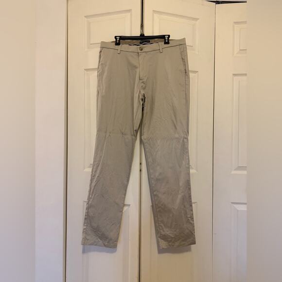 Dockers Athletic Signature Khaki Men’s Slacks Pants Size 36 x 34 Tan Pants - Picture 2 of 6